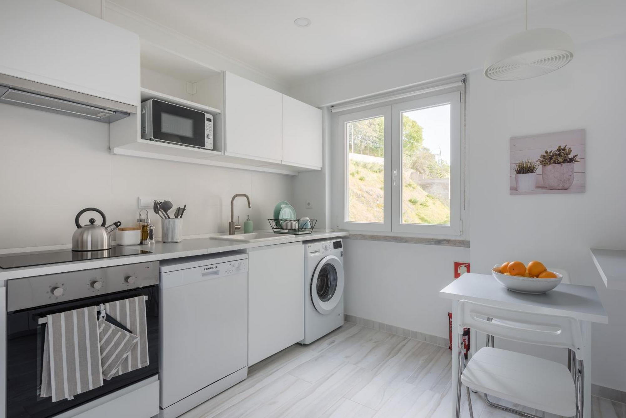 Light-Filled, Fully Renovated Apt Near Belem, By Timecooler Lisboa Eksteriør bilde